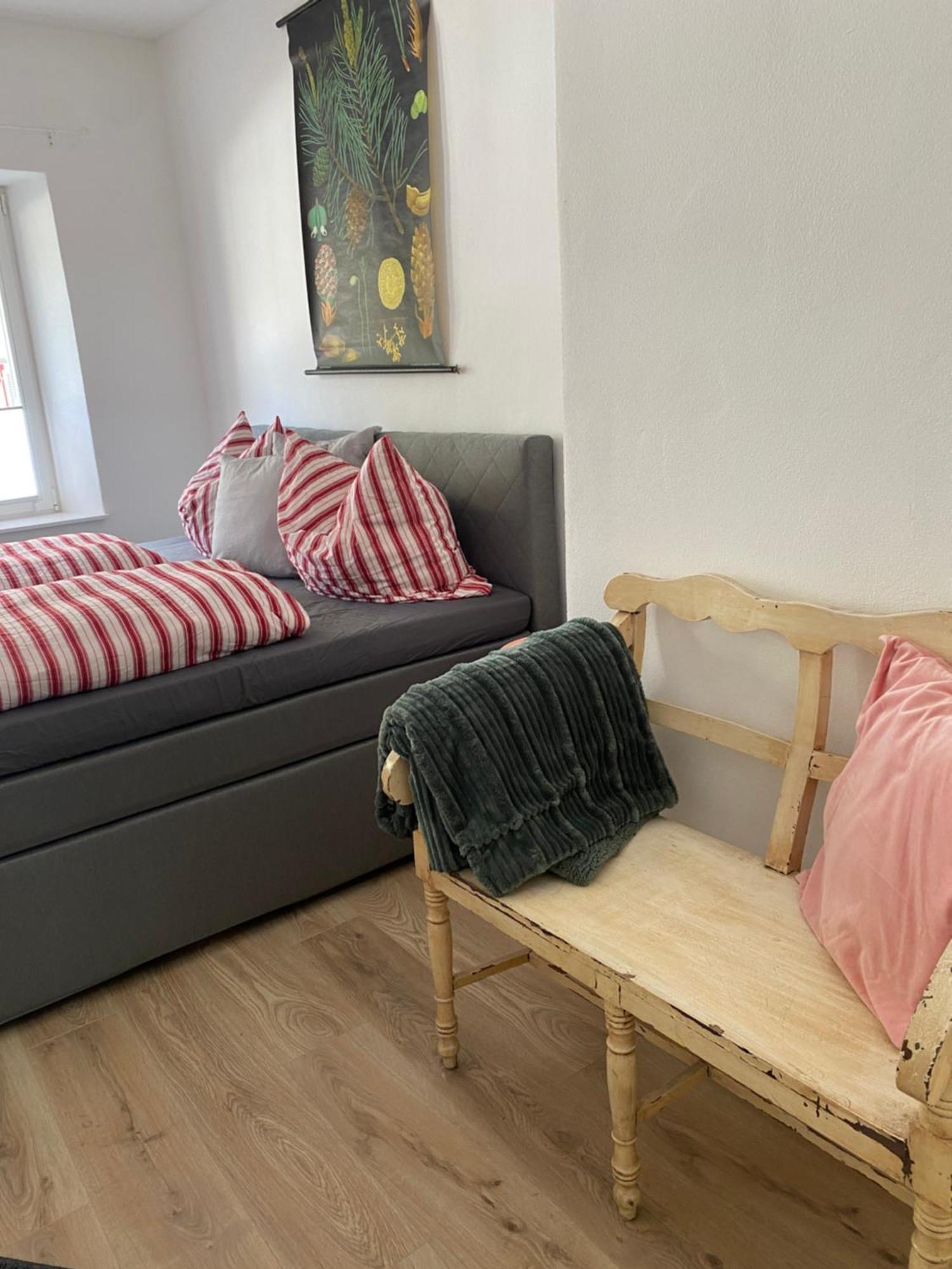 Ferienwohnung Hueftgold Schlafen & Wohnen Monschau Exterior foto