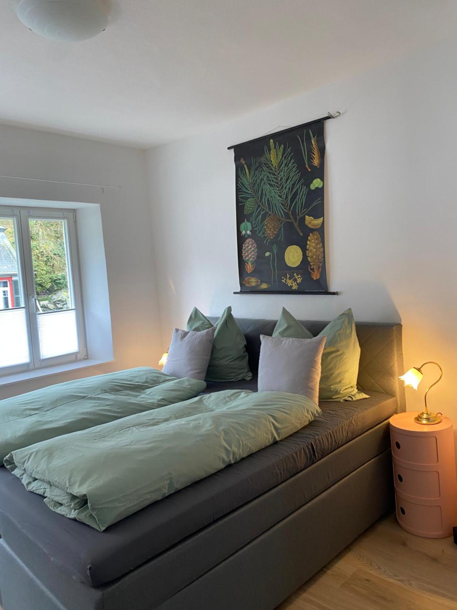 Ferienwohnung Hueftgold Schlafen & Wohnen Monschau Exterior foto